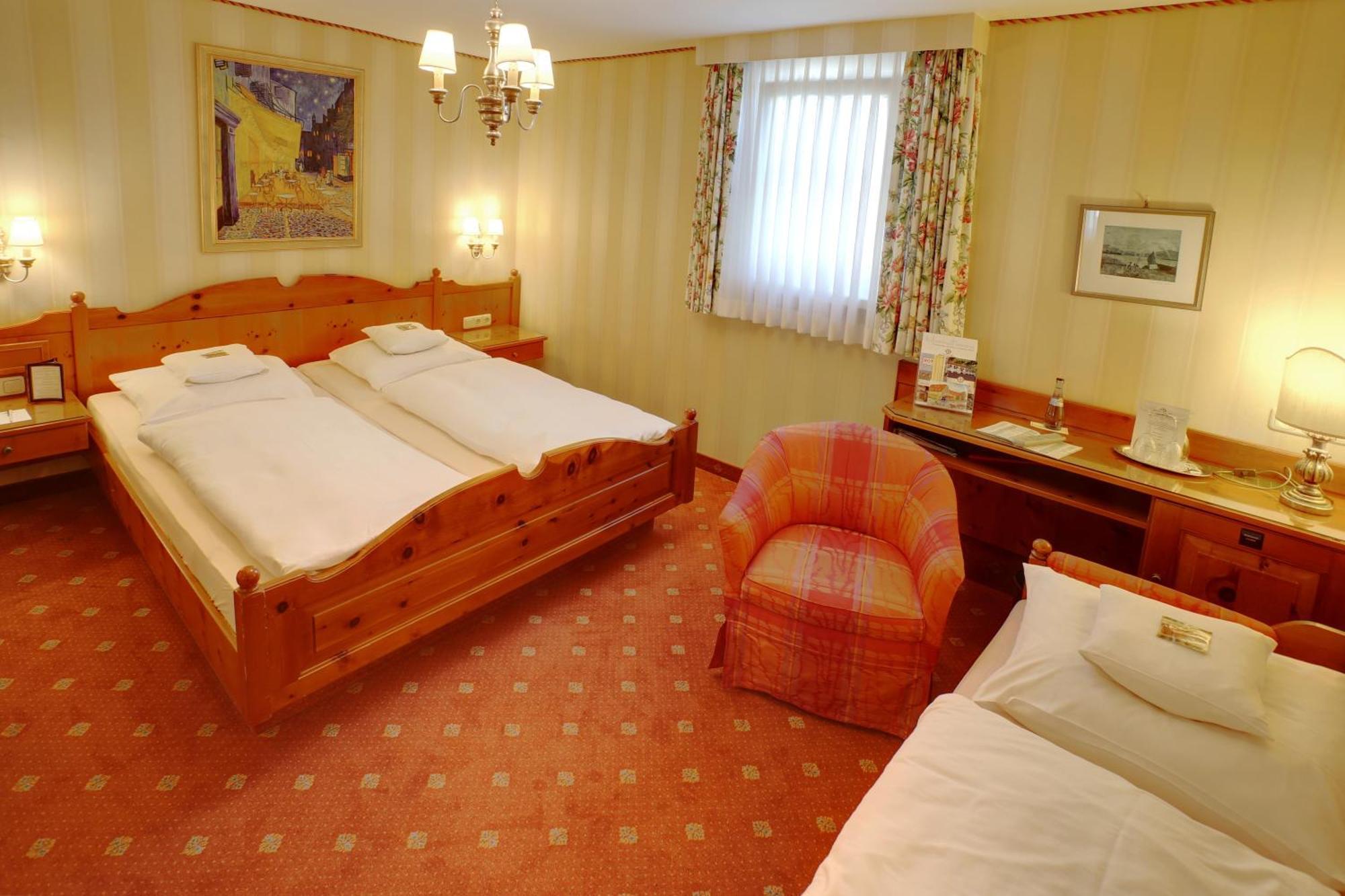 Hotel Brauereigasthof Landwehr-Braeu Reichelshofen Chambre photo