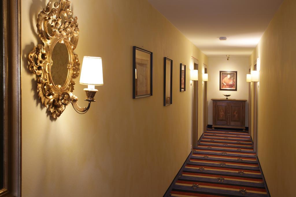 Hotel Brauereigasthof Landwehr-Braeu Reichelshofen Extérieur photo