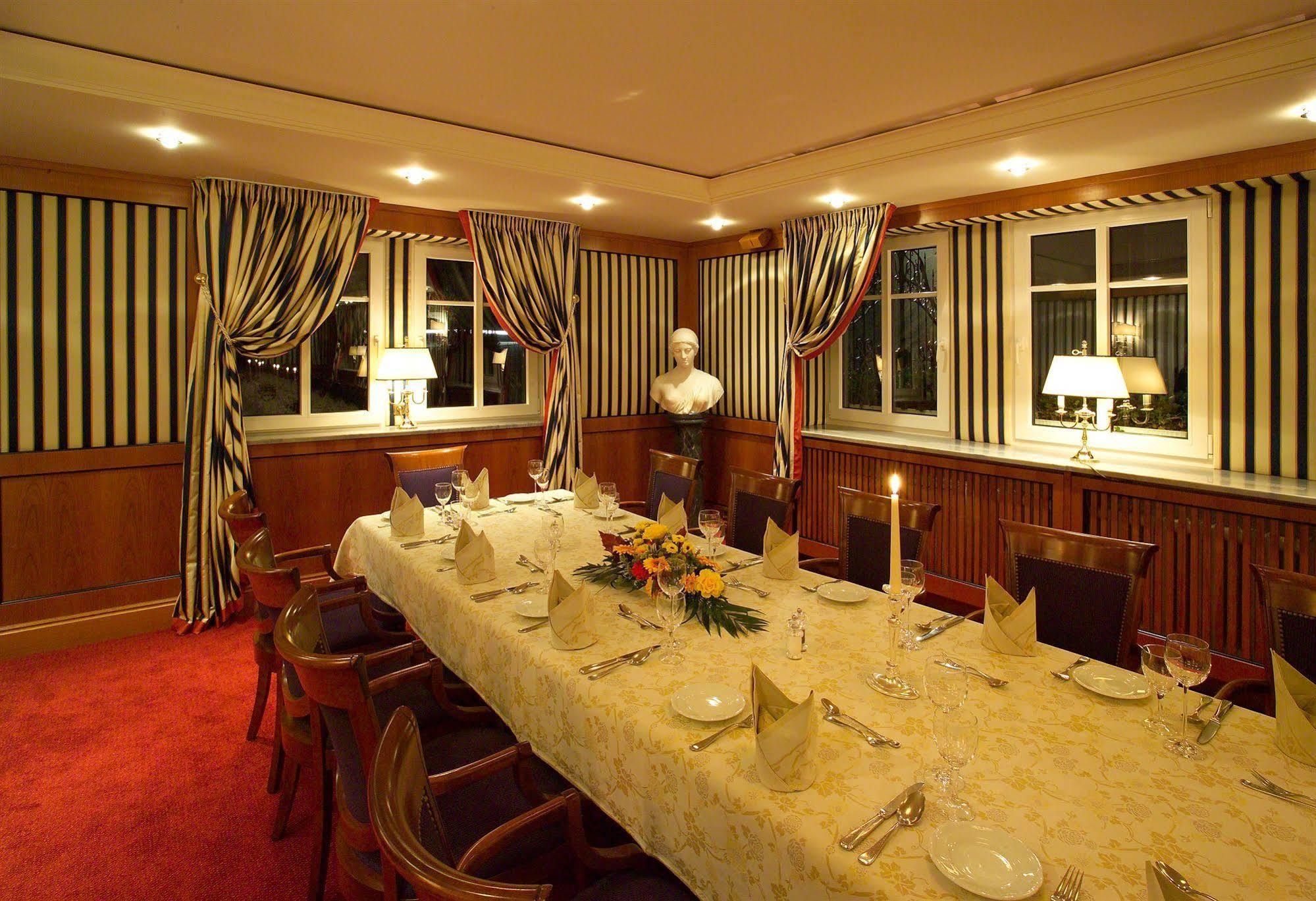 Hotel Brauereigasthof Landwehr-Braeu Reichelshofen Extérieur photo