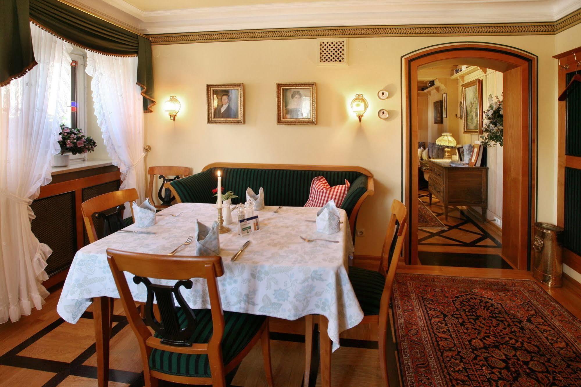 Hotel Brauereigasthof Landwehr-Braeu Reichelshofen Extérieur photo